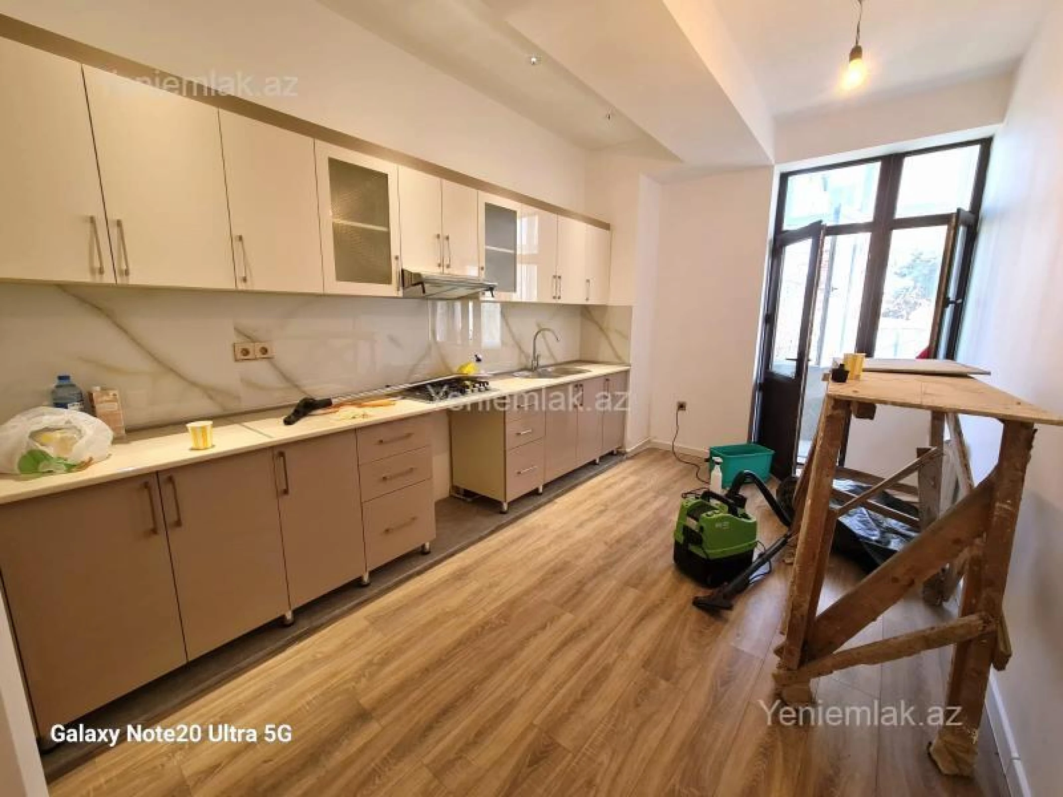 Satılır 3 otaqlı yeni tikili 130 m²