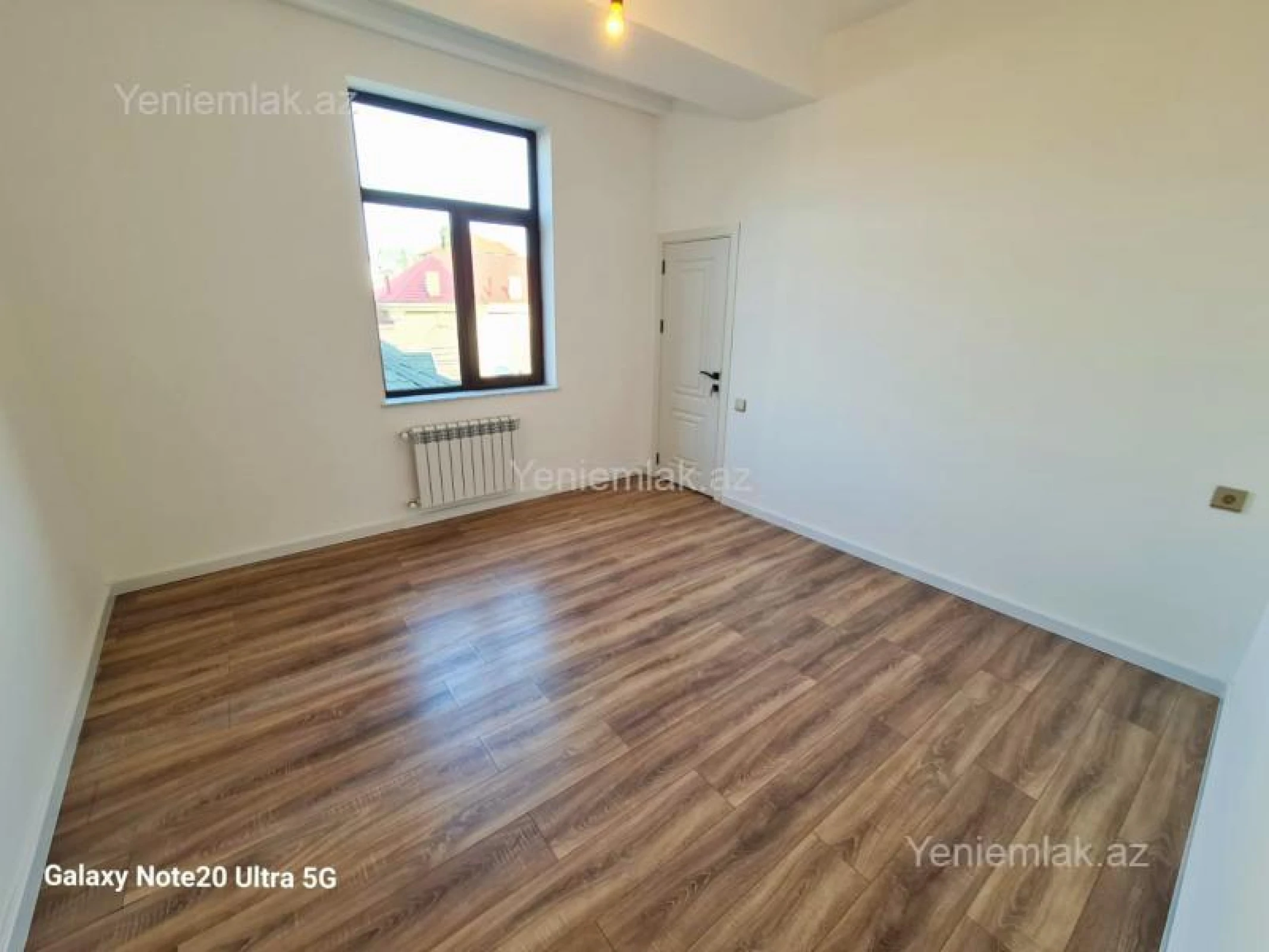 Satılır 3 otaqlı yeni tikili 130 m²
