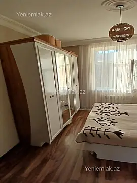 Satılır 2 otaqlı köhnə tikili 60 m²
