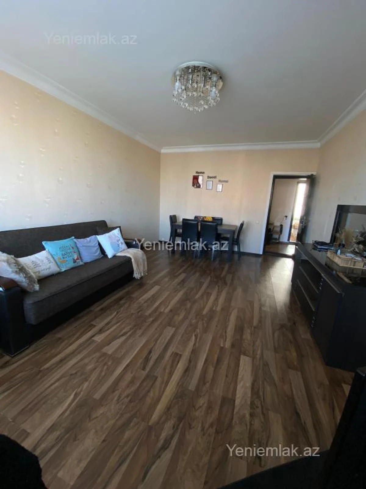 Satılır 2 otaqlı köhnə tikili 60 m²