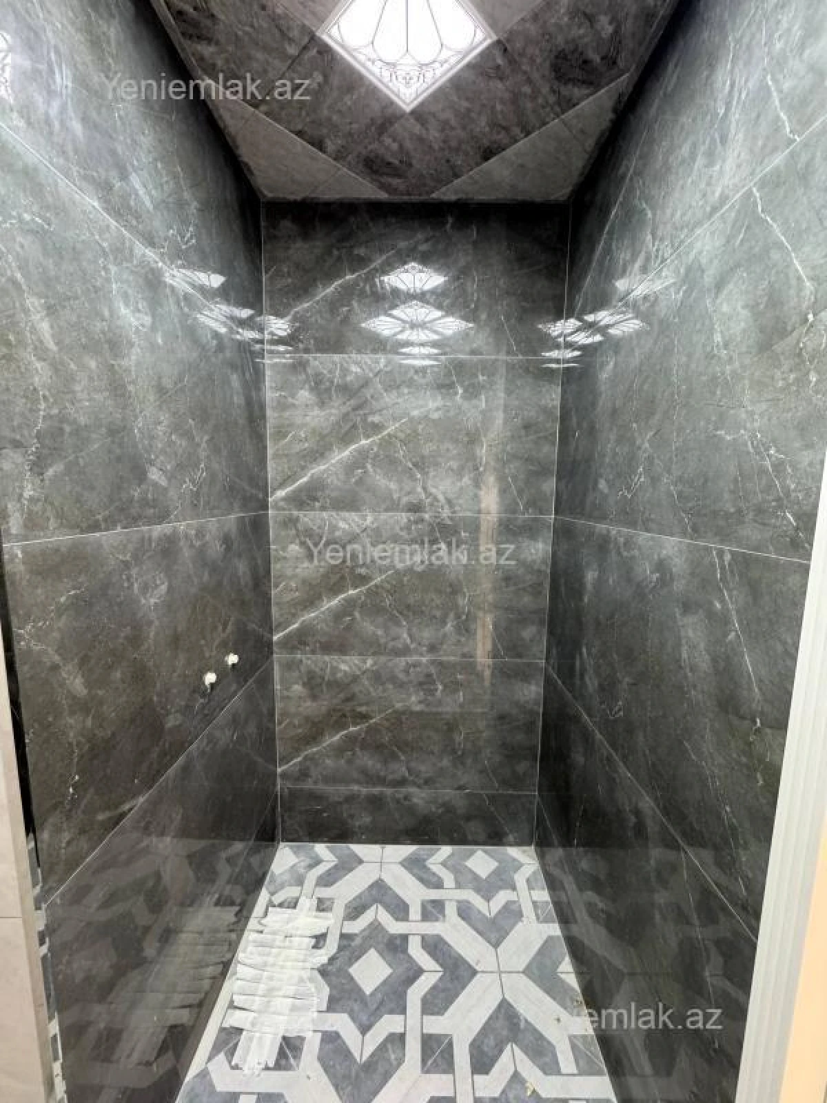 Satılır 2 otaqlı yeni tikili 50 m²
