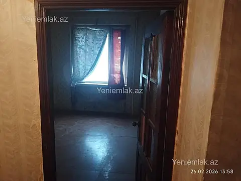 Satılır 5 otaqlı köhnə tikili 120 m²