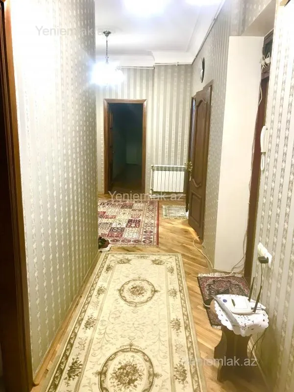 Satılır 4 otaqlı yeni tikili 142 m²