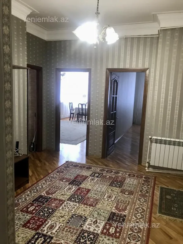 Satılır 4 otaqlı yeni tikili 142 m²