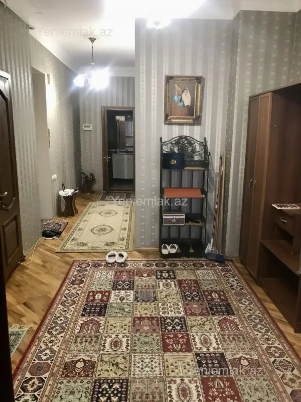 Satılır 4 otaqlı yeni tikili 142 m²