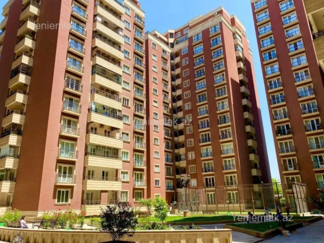 Satılır 4 otaqlı yeni tikili 227 m²