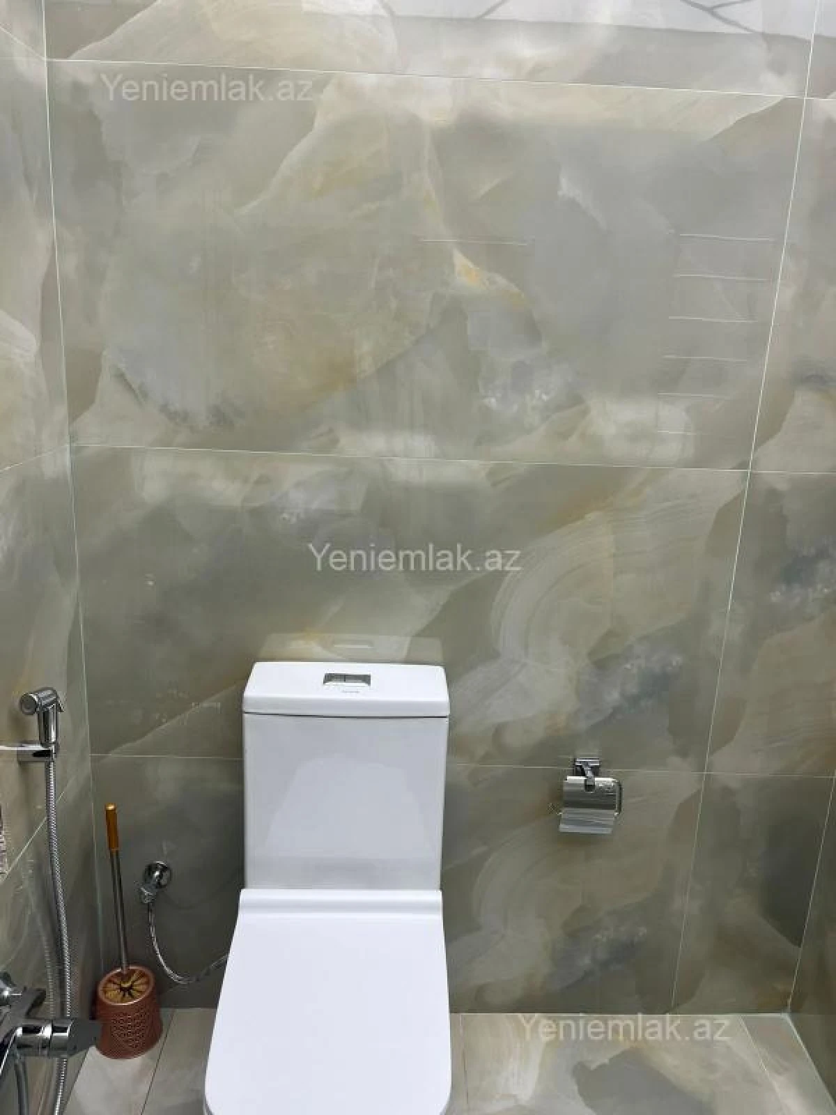 Satılır 3 otaqlı yeni tikili 120 m²