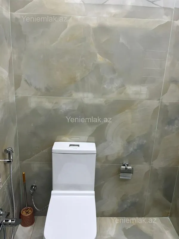 Satılır 3 otaqlı yeni tikili 120 m²