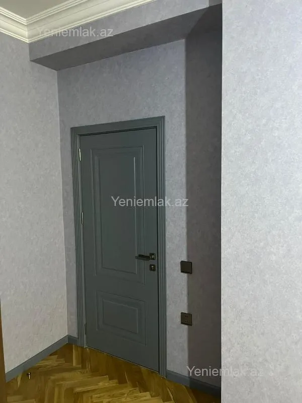Satılır 3 otaqlı yeni tikili 120 m²