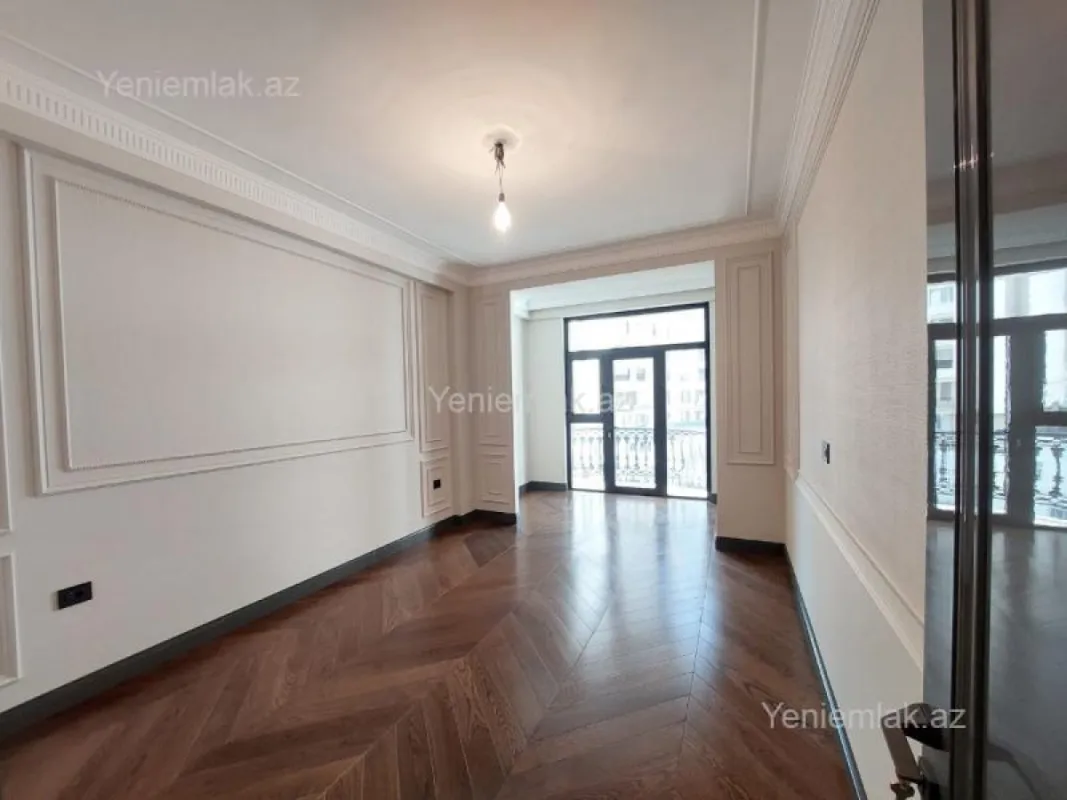 Satılır 4 otaqlı yeni tikili 225 m²