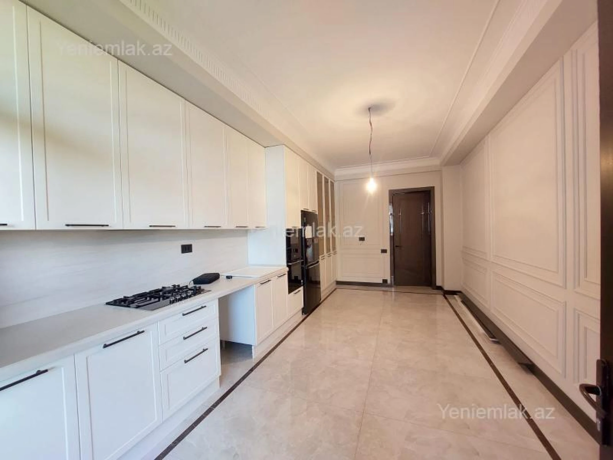 Satılır 4 otaqlı yeni tikili 225 m²