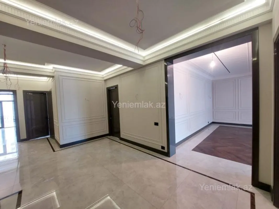 Satılır 4 otaqlı yeni tikili 225 m²