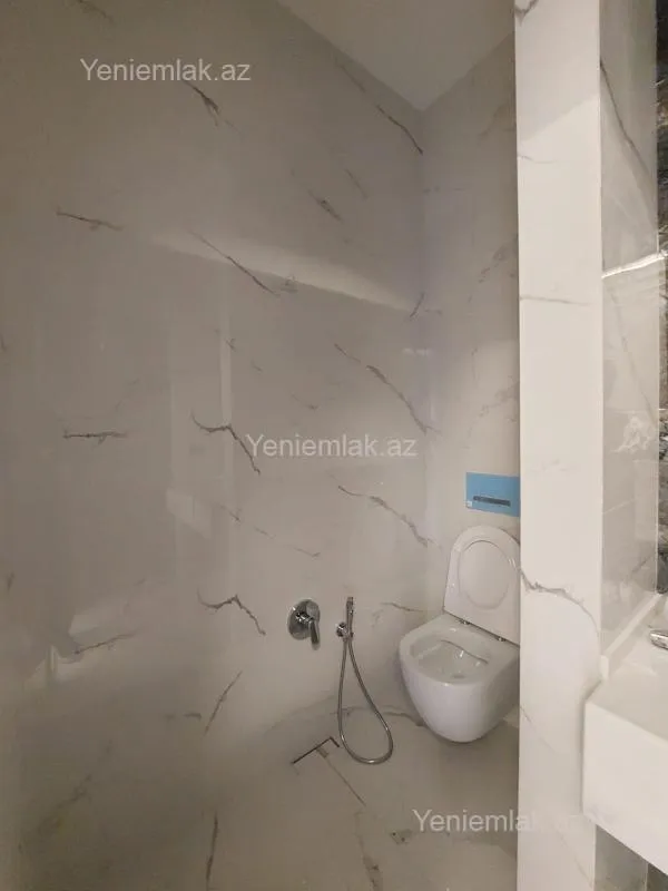 Satılır 4 otaqlı yeni tikili 225 m²