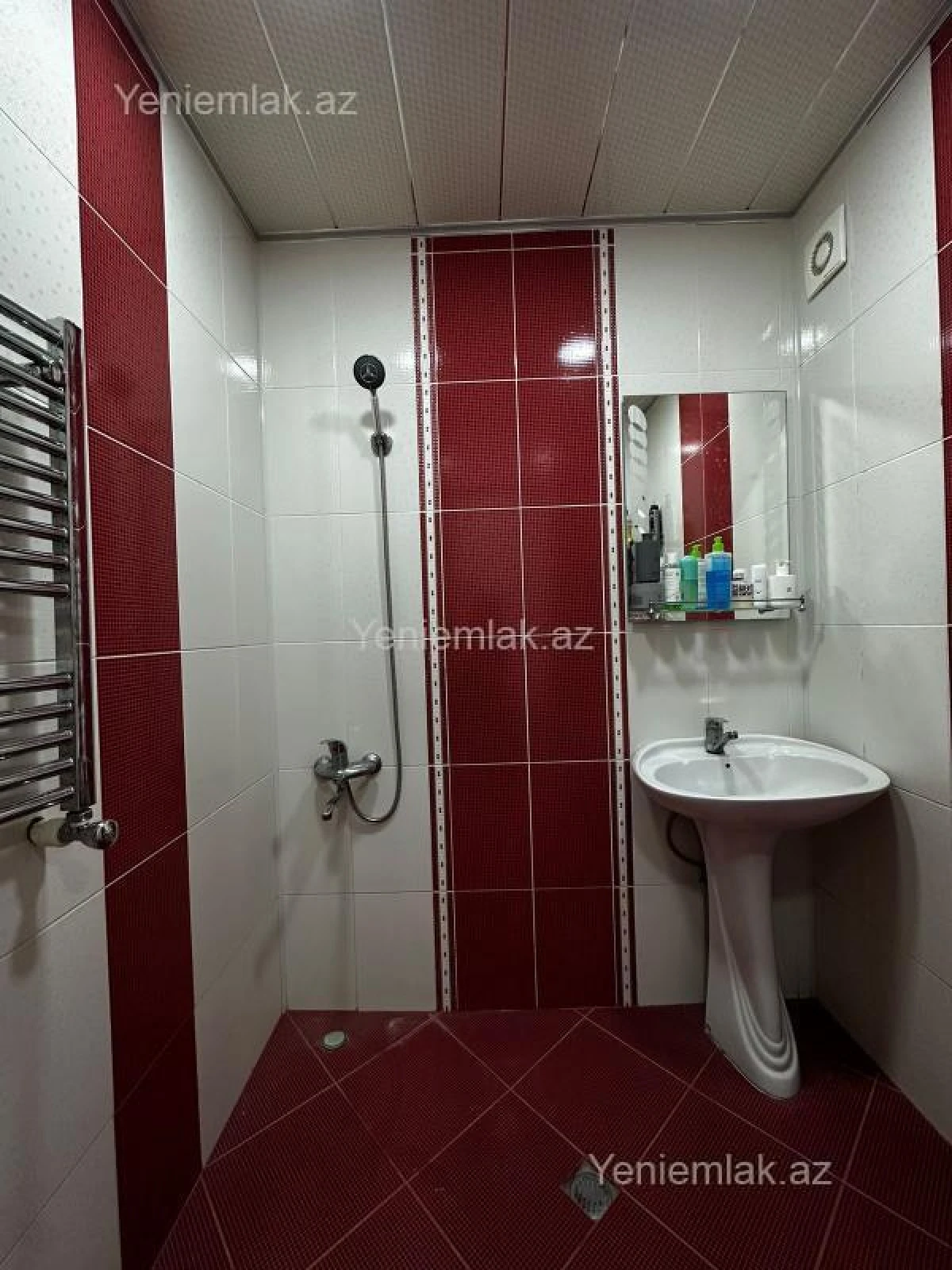 Satılır 3 otaqlı köhnə tikili 68 m²