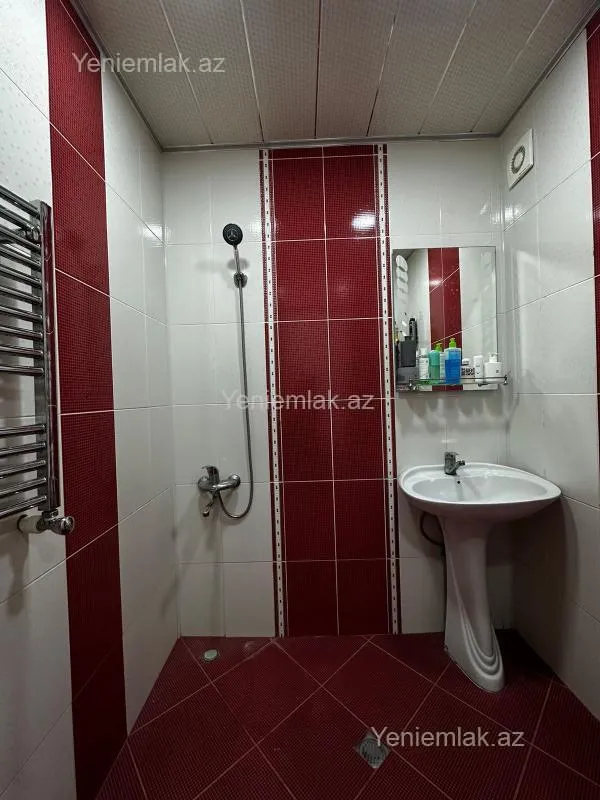 Satılır 3 otaqlı köhnə tikili 68 m²