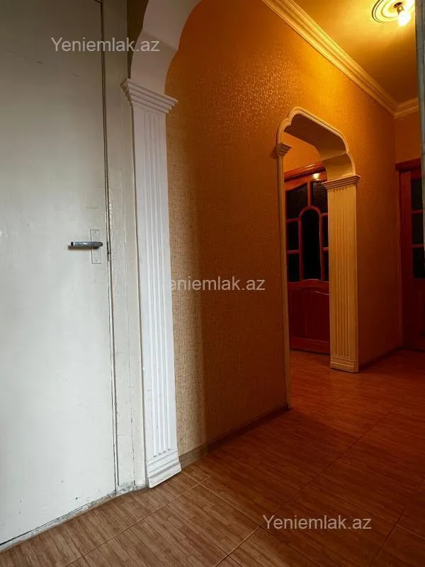 Satılır 3 otaqlı köhnə tikili 68 m²