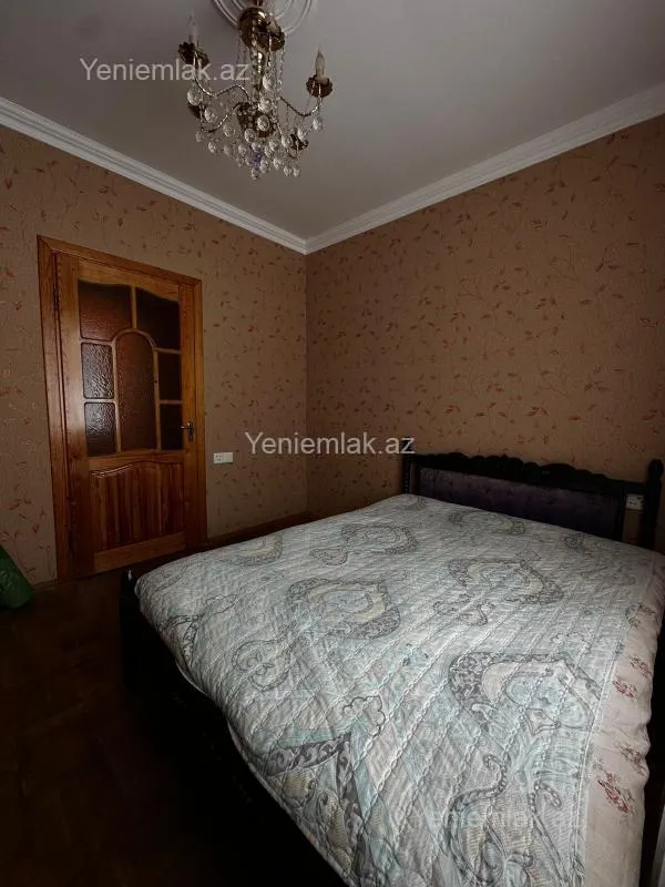 Satılır 3 otaqlı köhnə tikili 68 m²