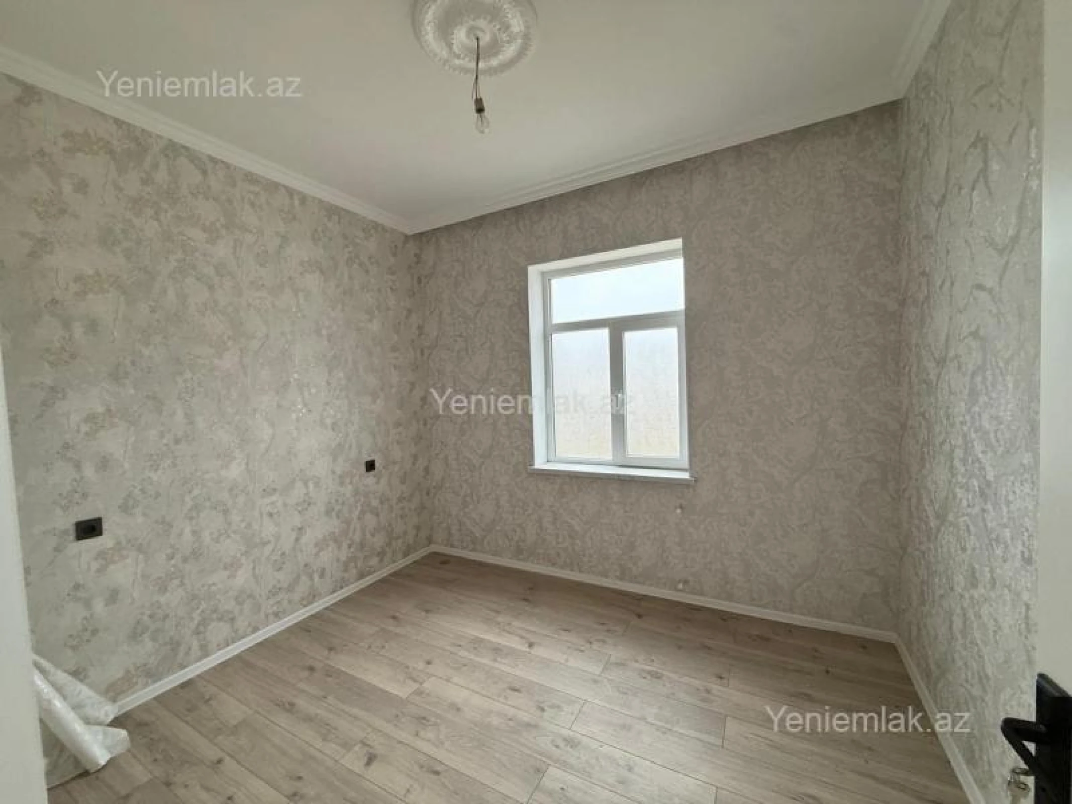 Satılır 4 otaqlı həyət evi 120 m²