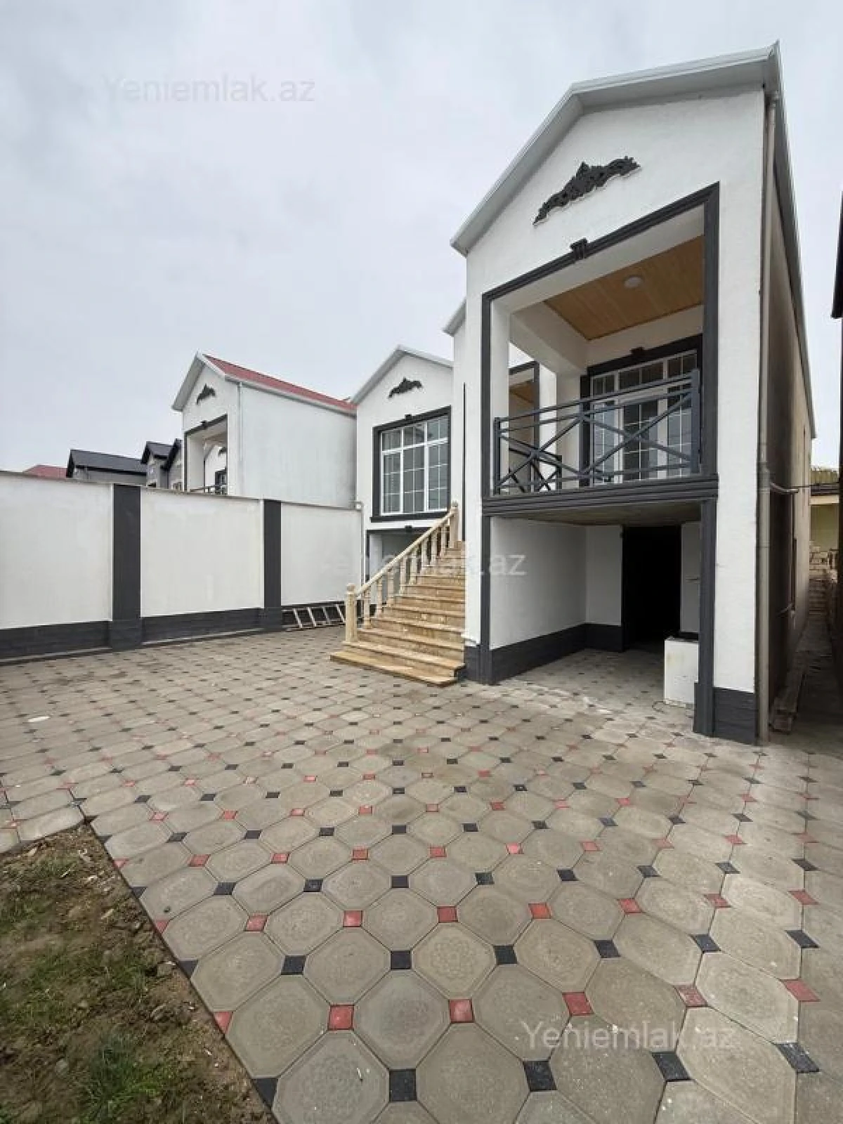 Satılır 4 otaqlı həyət evi 120 m²