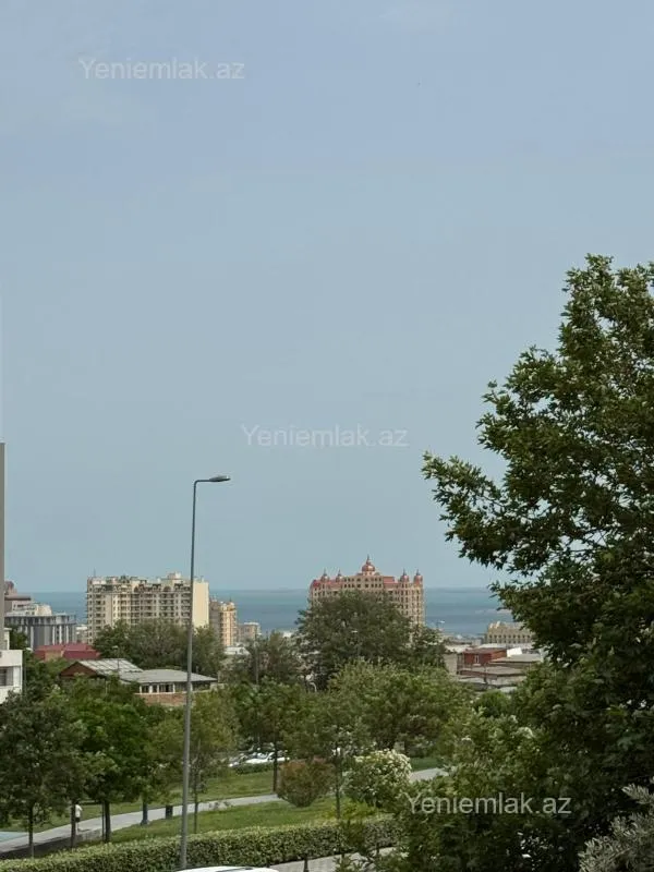 Satılır 1 otaqlı köhnə tikili 45 m²