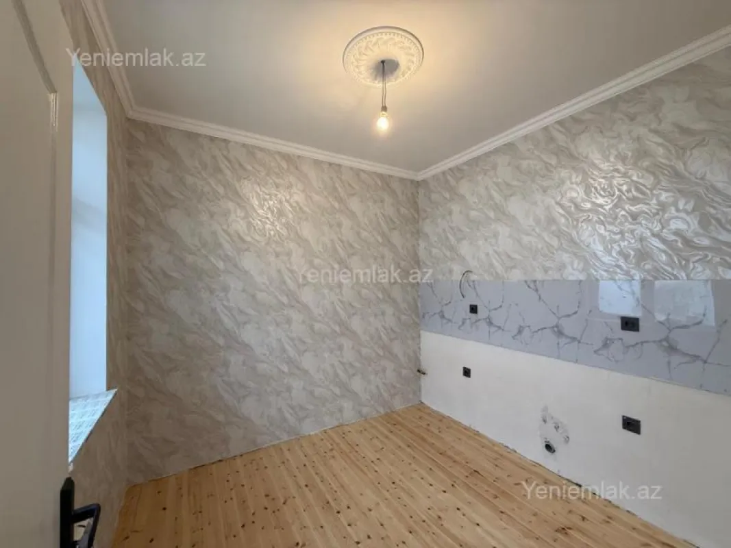 Satılır 2 otaqlı həyət evi 60 m²
