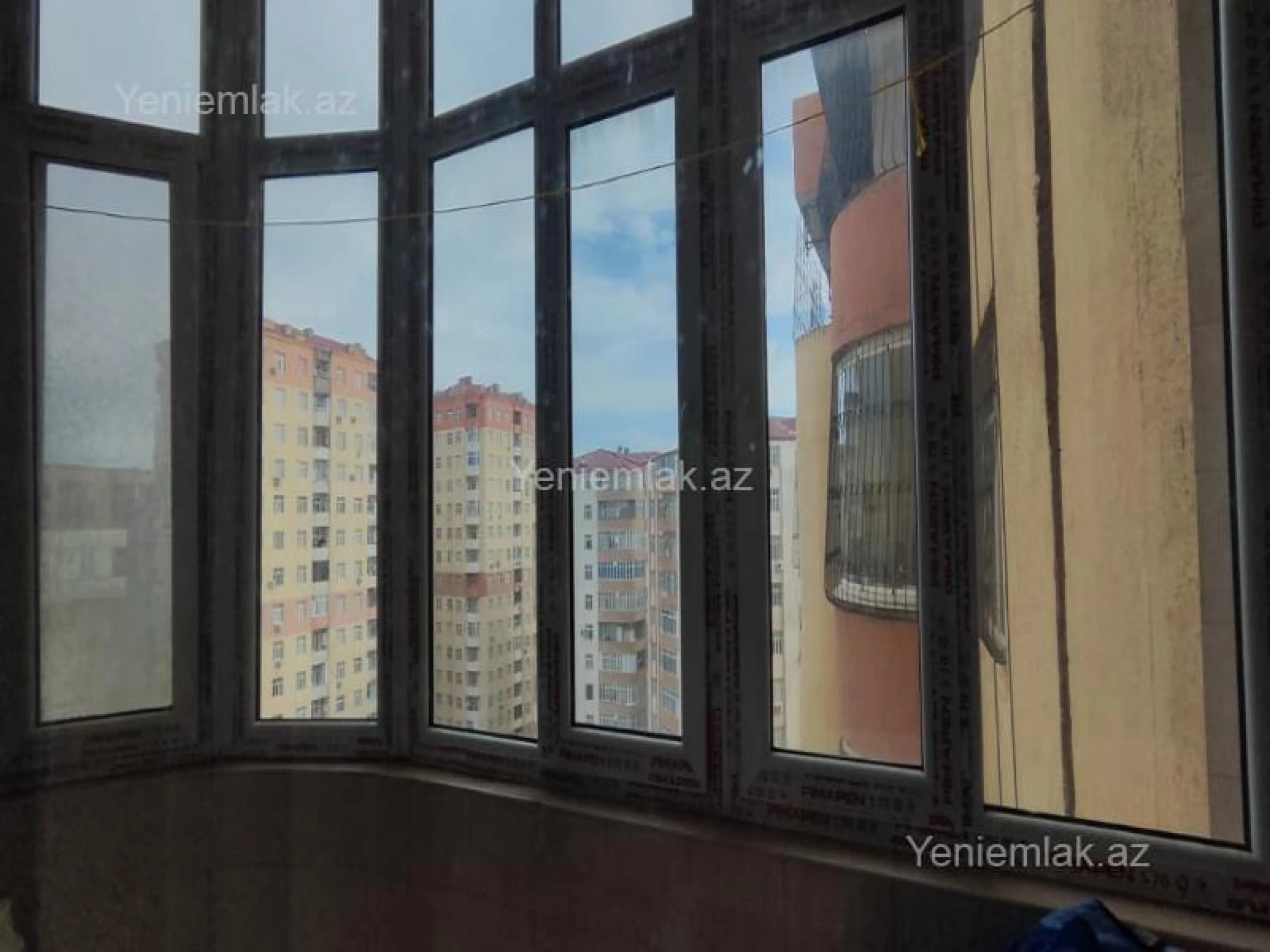 Satılır 3 otaqlı yeni tikili 120 m²