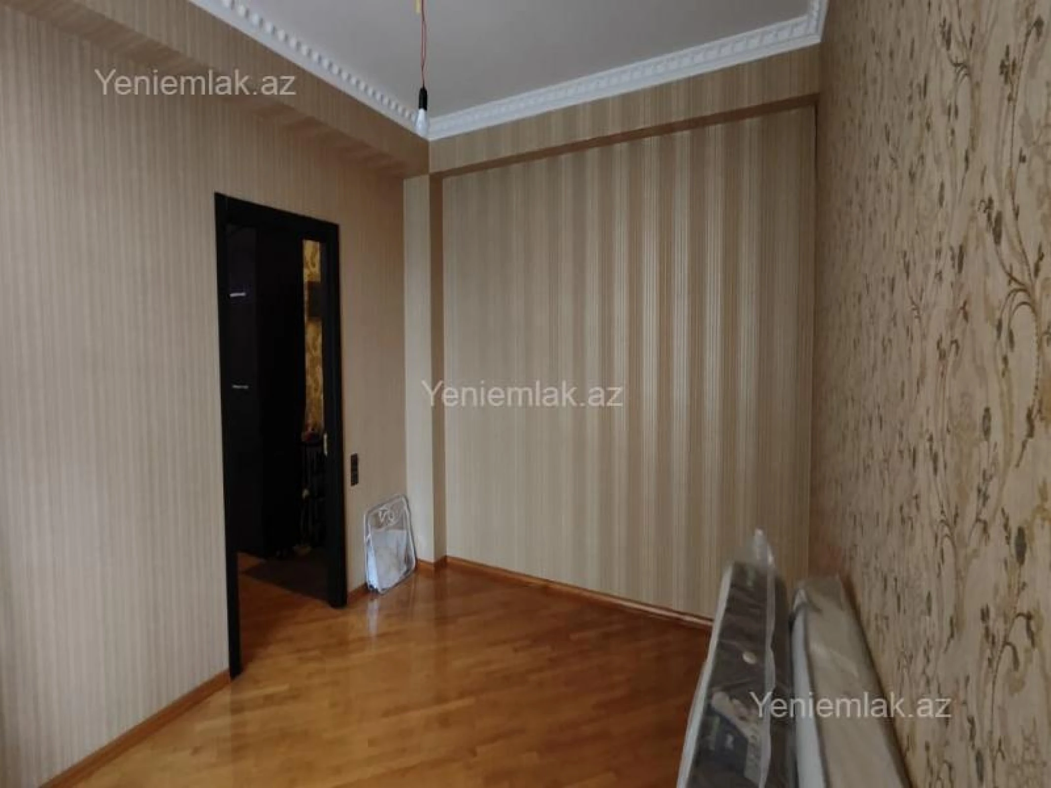 Satılır 3 otaqlı yeni tikili 120 m²
