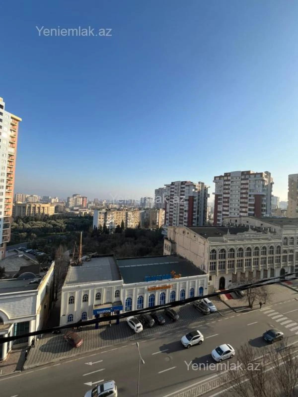 Satılır 2 otaqlı köhnə tikili 68 m²