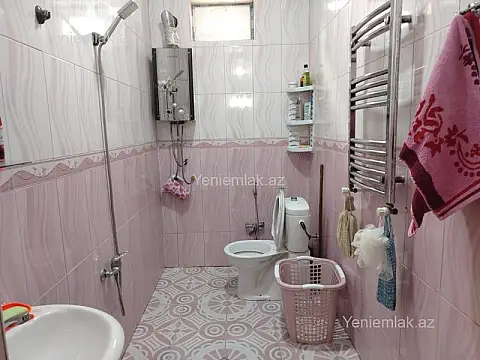 Satılır 4 otaqlı həyət evi 130 m²