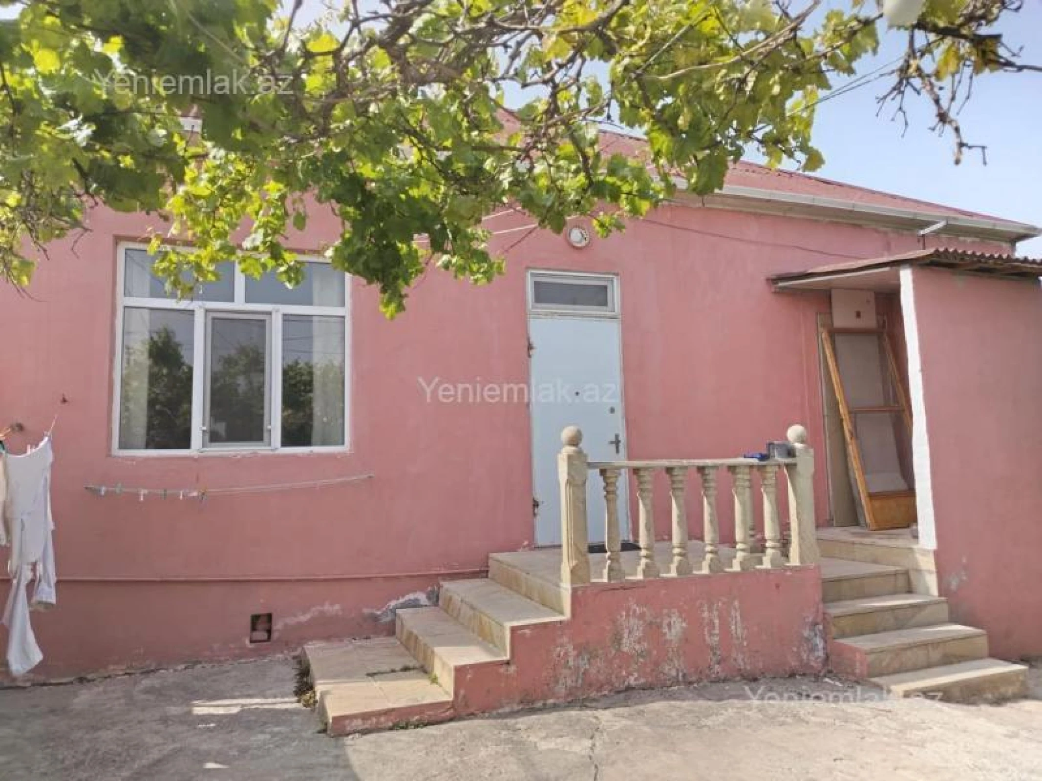 Satılır 4 otaqlı həyət evi 130 m²