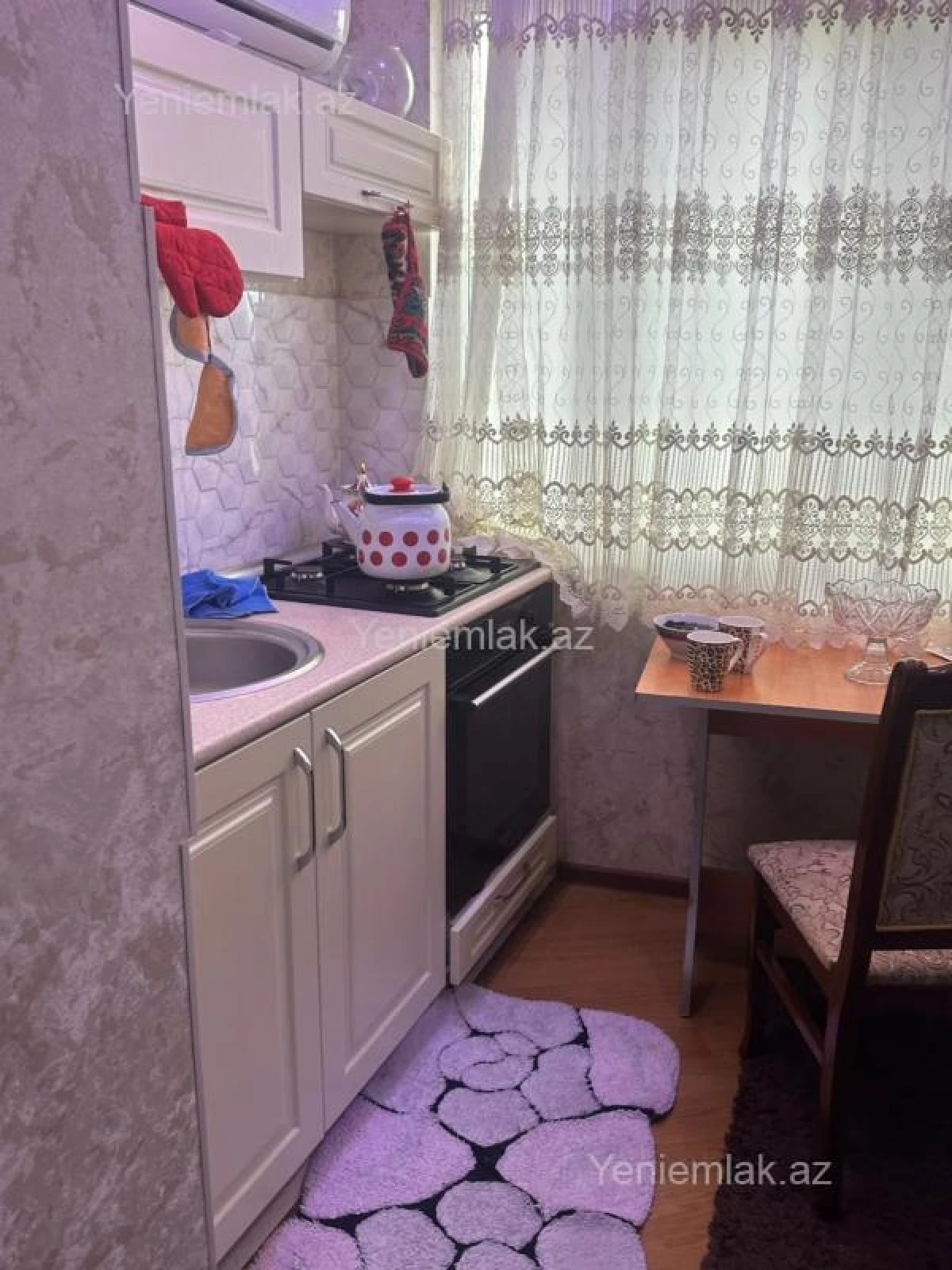 Satılır 3 otaqlı köhnə tikili 50 m²