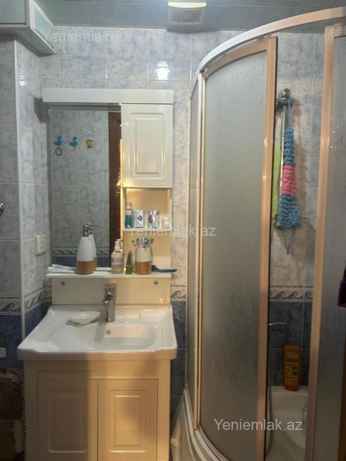 Satılır 3 otaqlı köhnə tikili 50 m²