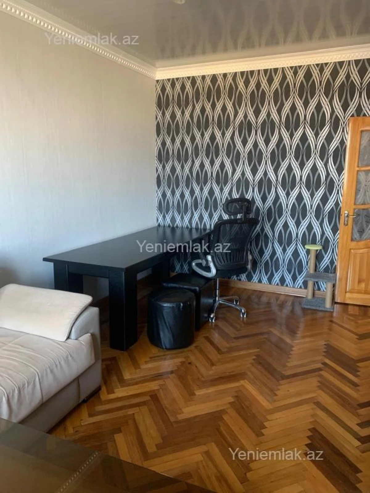 Satılır 3 otaqlı köhnə tikili 80 m²