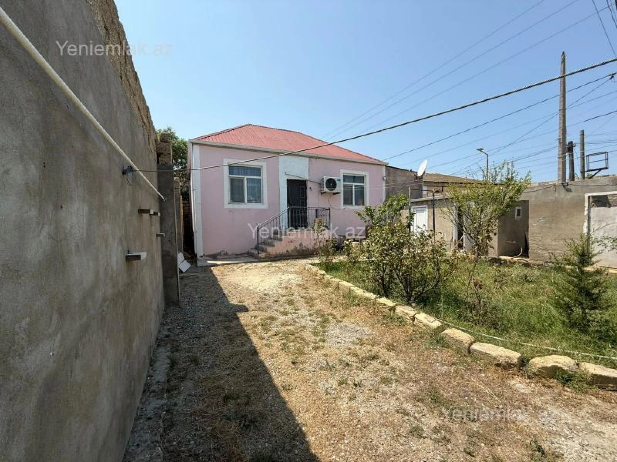 Satılır 4 otaqlı həyət evi 100 m²