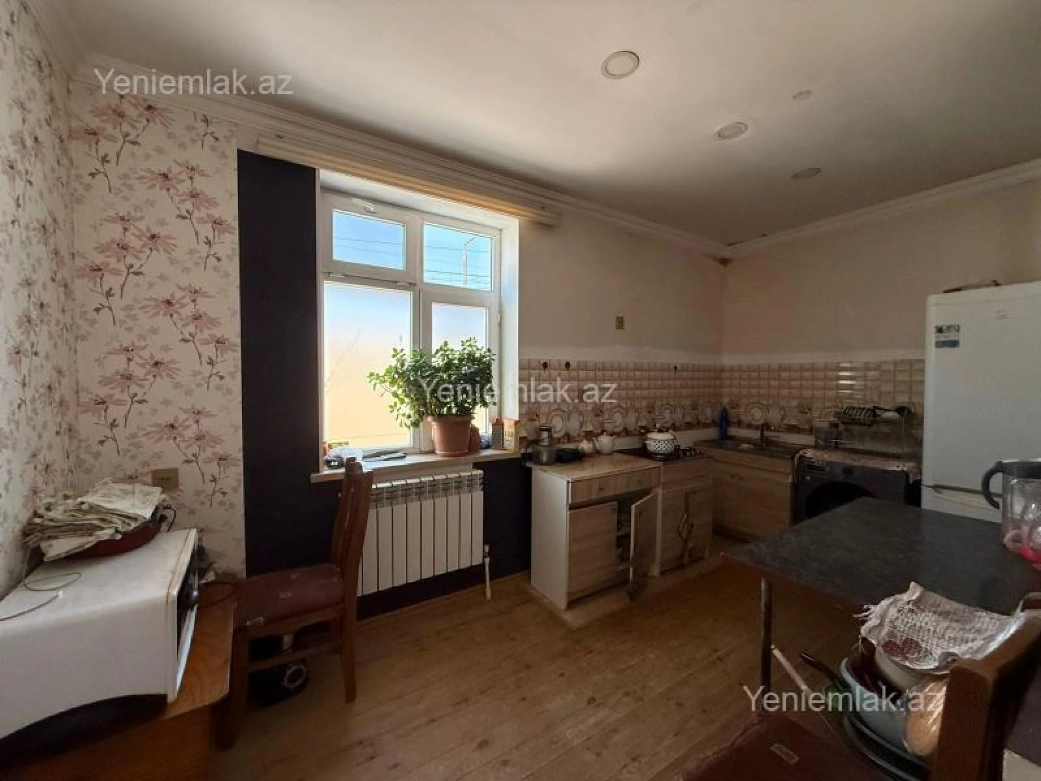 Satılır 4 otaqlı həyət evi 100 m²