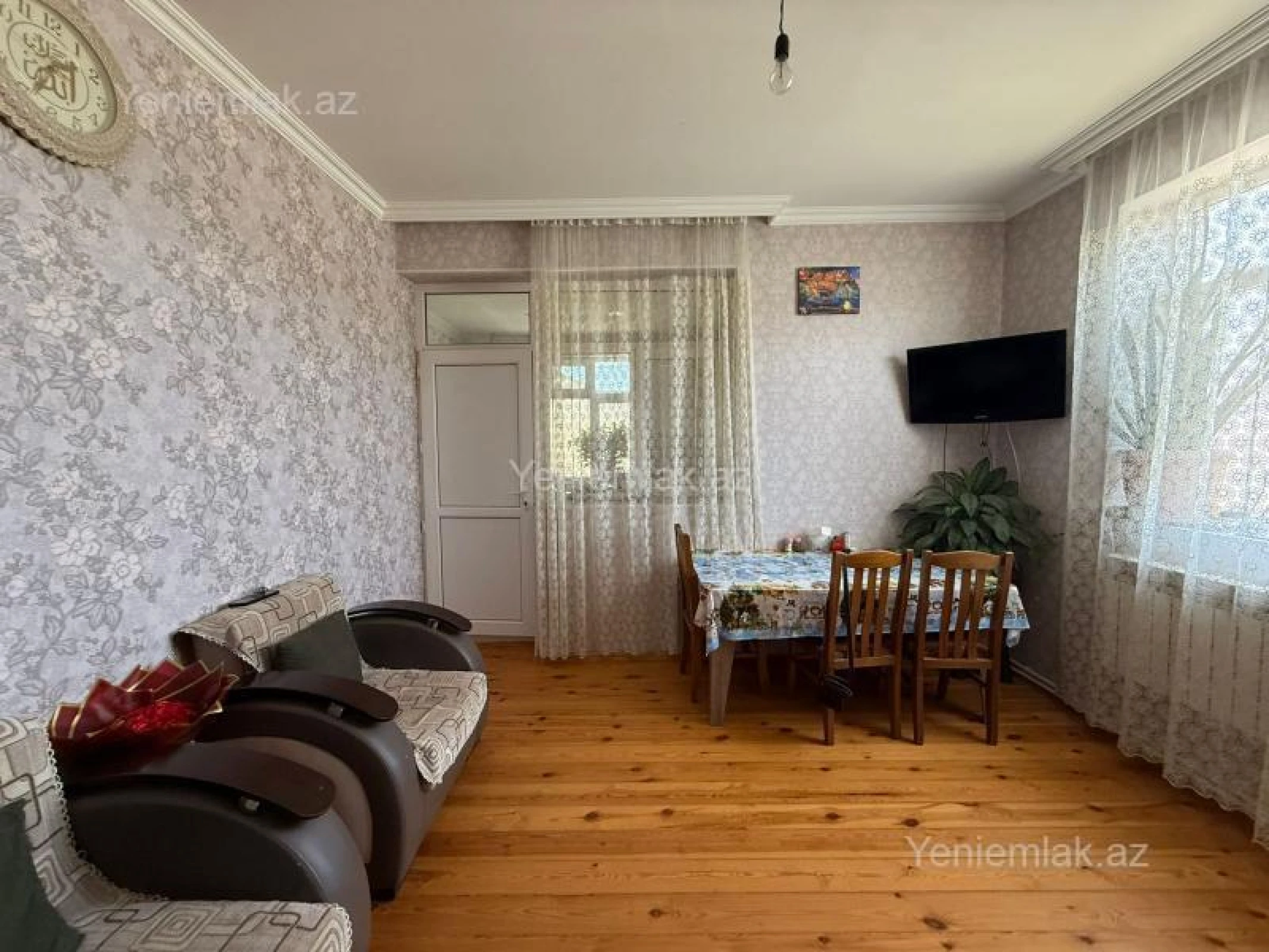 Satılır 4 otaqlı həyət evi 100 m²