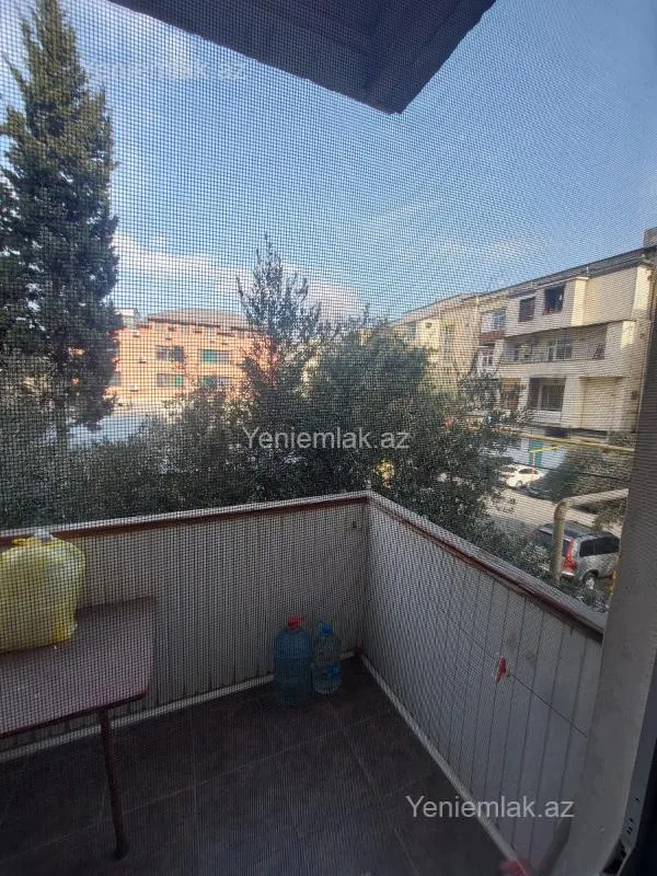 Satılır 2 otaqlı köhnə tikili 40 m²
