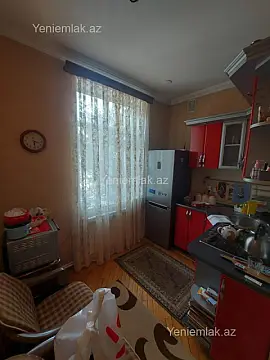 Satılır 2 otaqlı köhnə tikili 40 m²