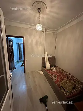 Satılır 2 otaqlı köhnə tikili 45 m²