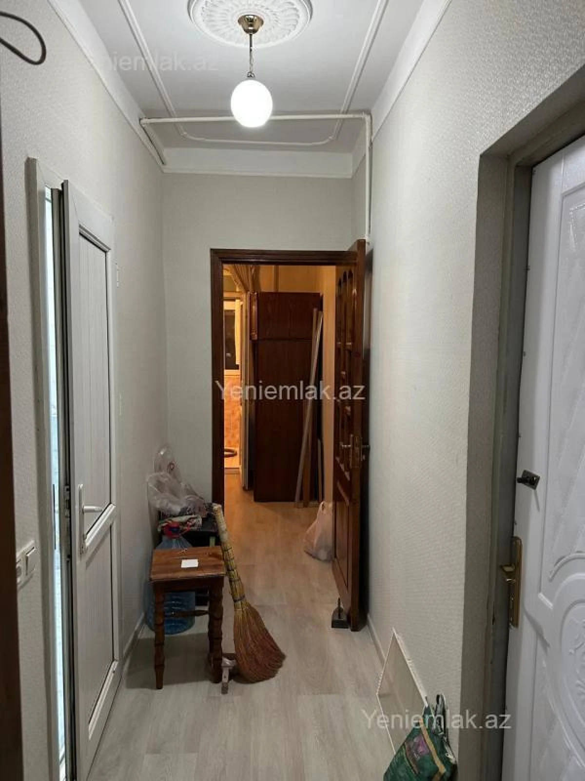 Satılır 2 otaqlı köhnə tikili 45 m²