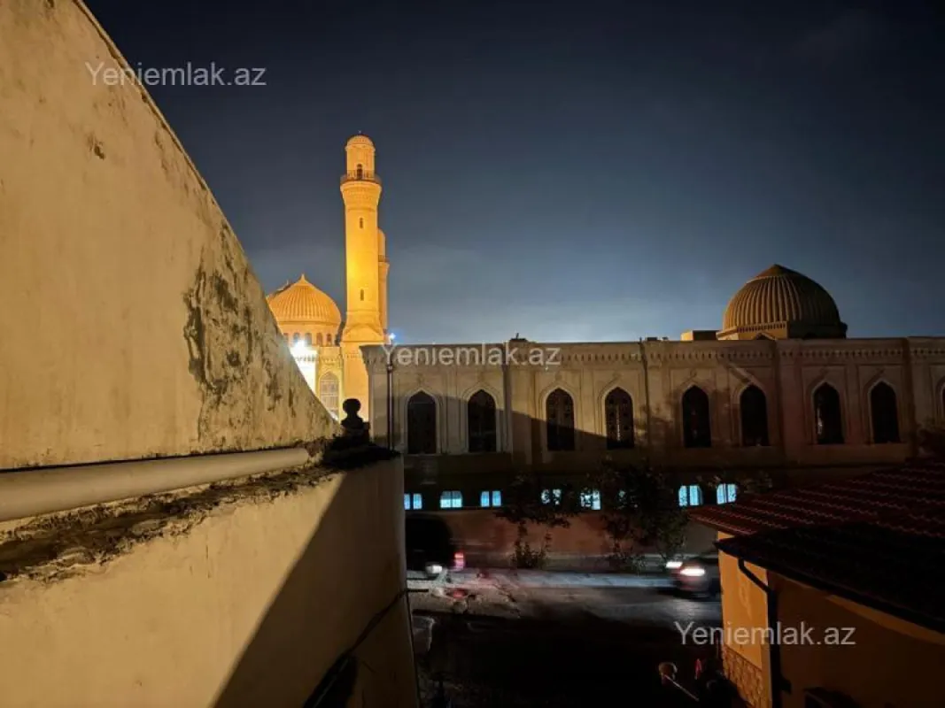 Satılır 2 otaqlı köhnə tikili 50 m²