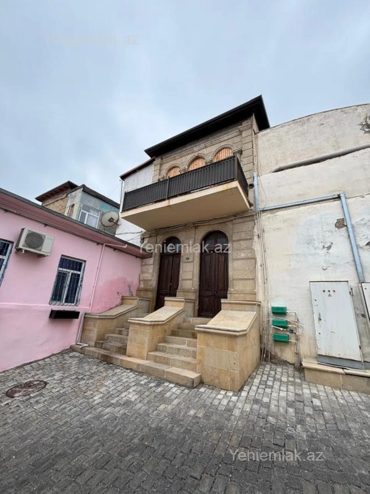 Satılır 2 otaqlı köhnə tikili 50 m²