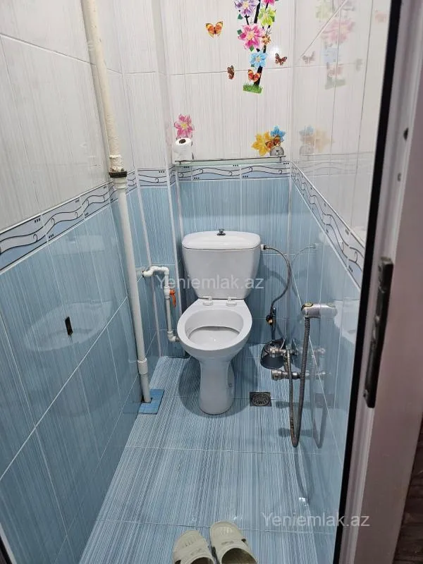 Satılır 2 otaqlı köhnə tikili 55 m²
