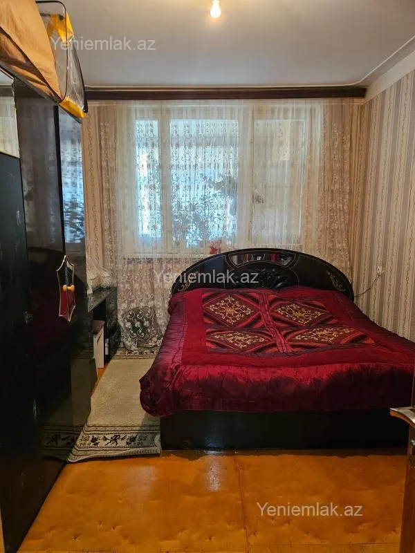 Satılır 2 otaqlı köhnə tikili 55 m²