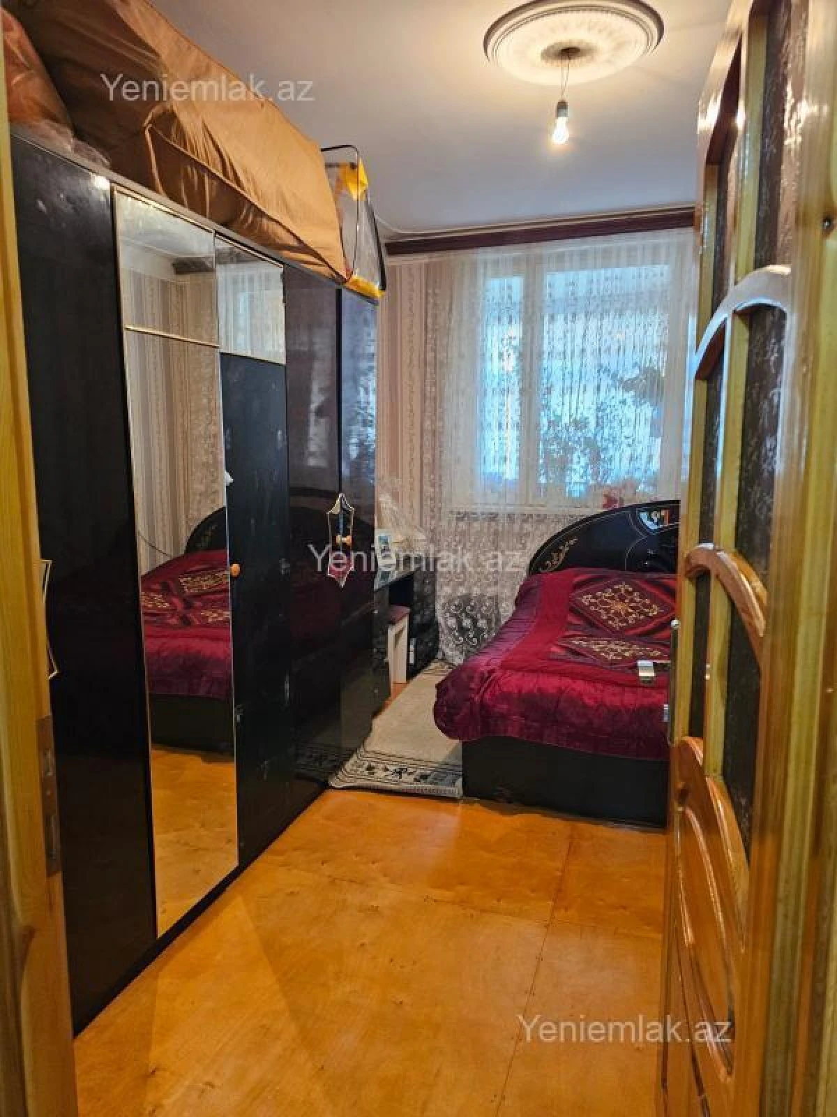 Satılır 2 otaqlı köhnə tikili 55 m²