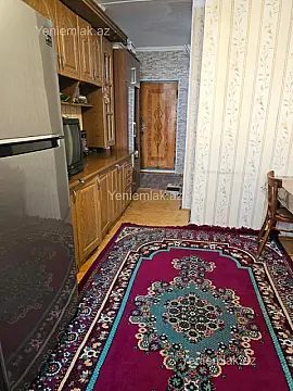 Satılır 2 otaqlı köhnə tikili 55 m²