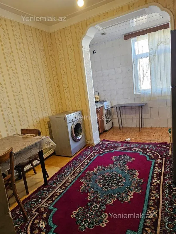 Satılır 2 otaqlı köhnə tikili 55 m²