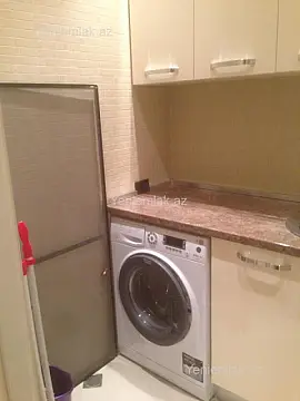 Satılır 4 otaqlı yeni tikili 170 m²