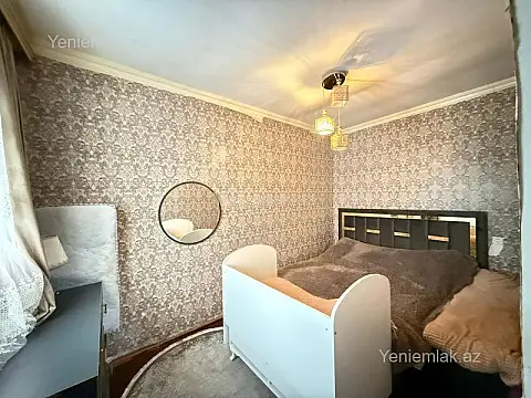 Satılır 3 otaqlı köhnə tikili 100 m²