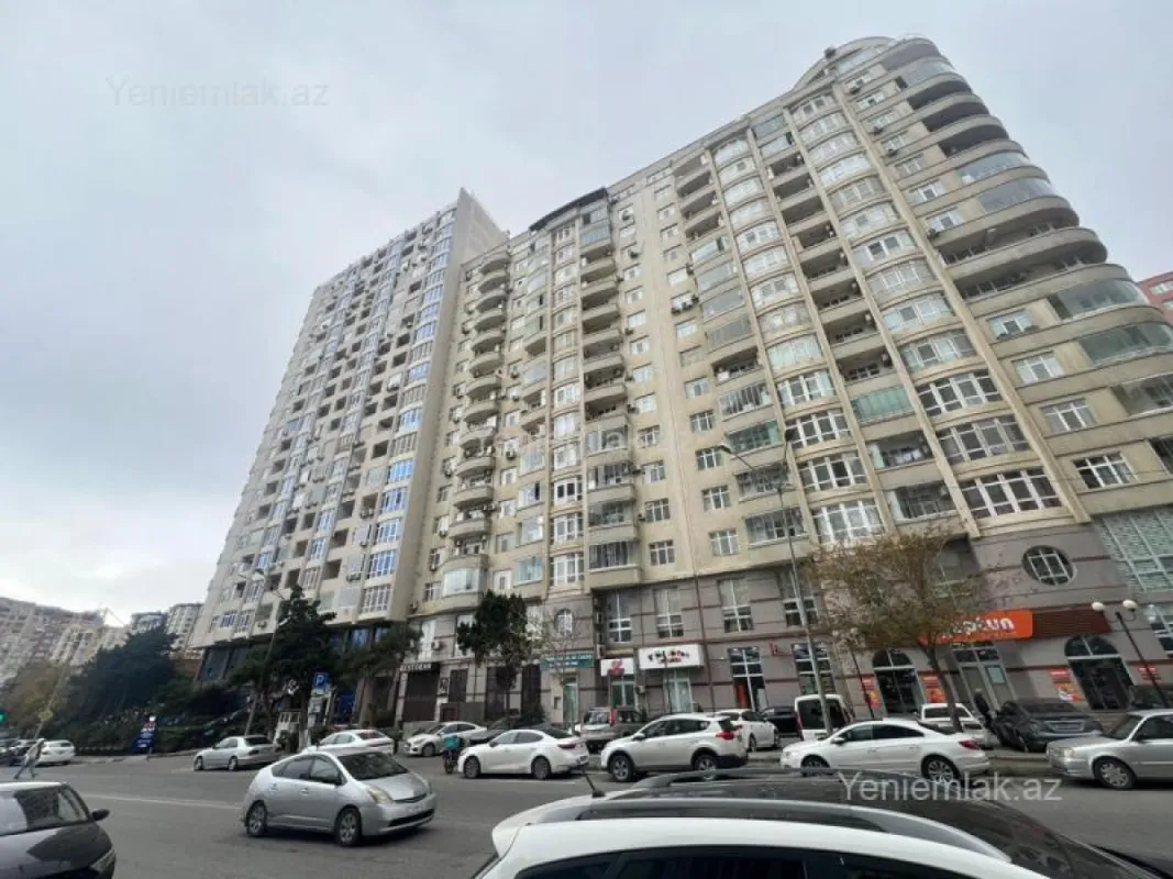 Satılır 2 otaqlı yeni tikili 72 m²